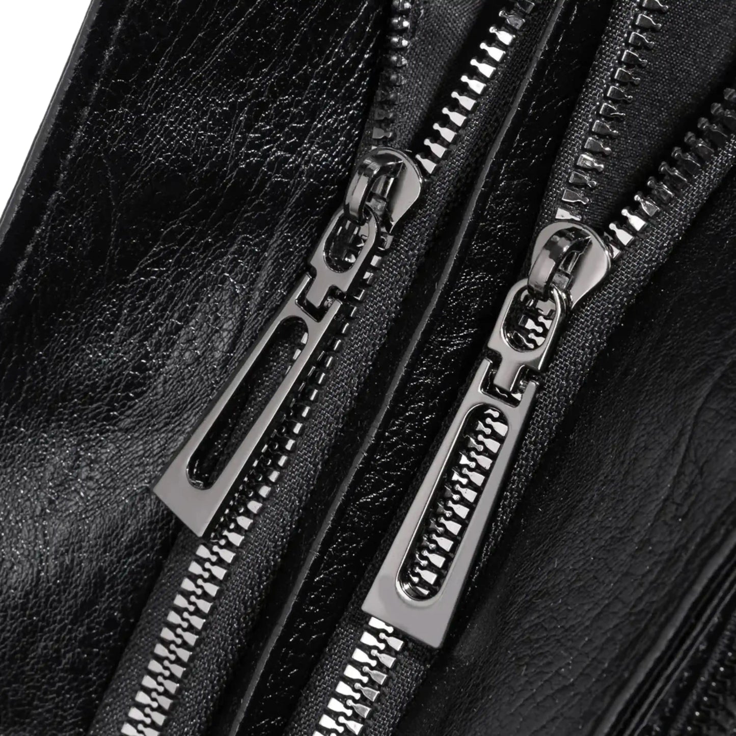 Malibu Bag black leather zipper detail close up