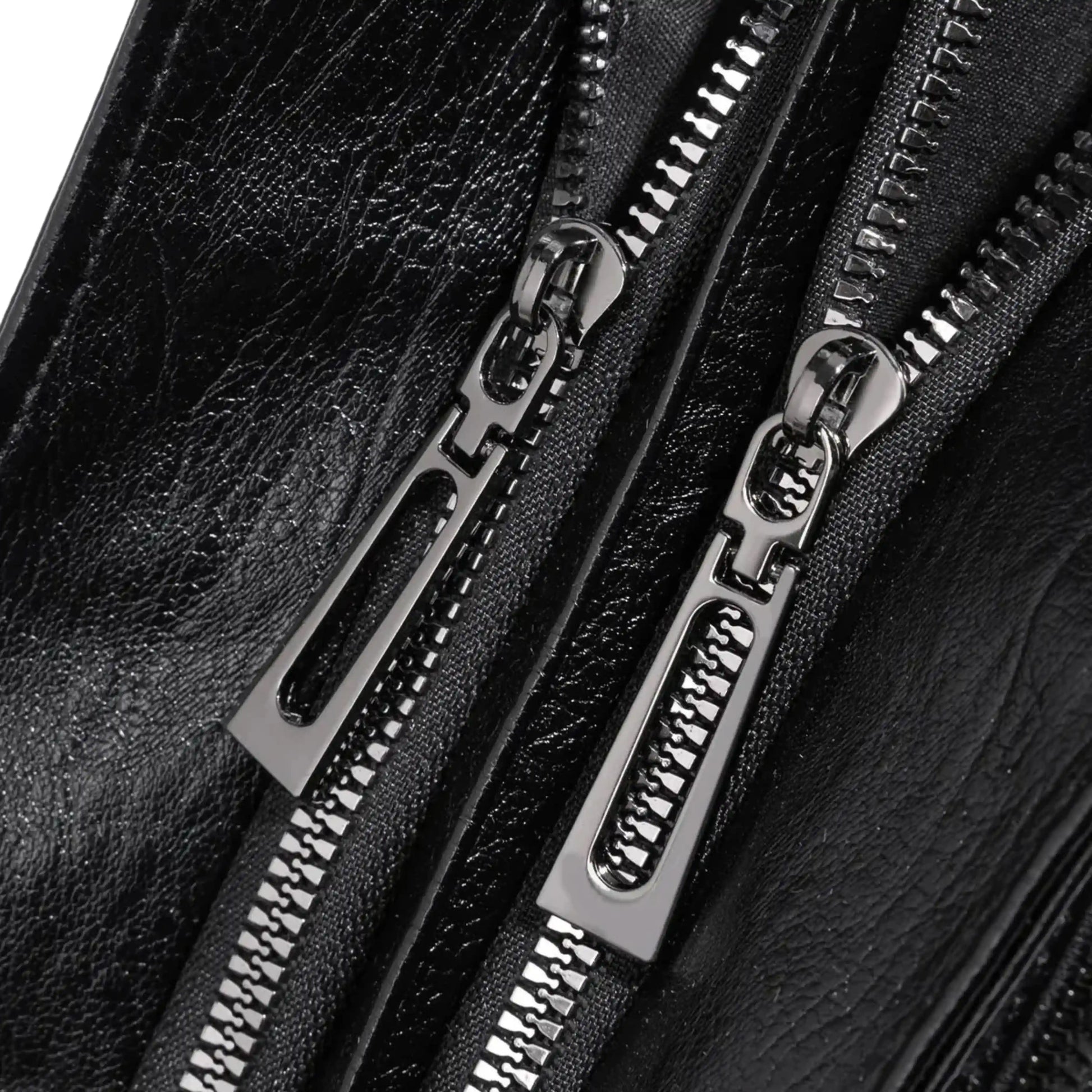 Malibu Bag black leather zipper detail close up